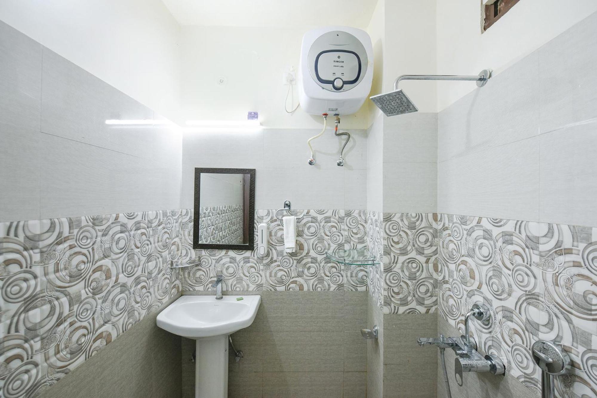 Fabhotel Kempty Lake Resort Масурі Екстер'єр фото